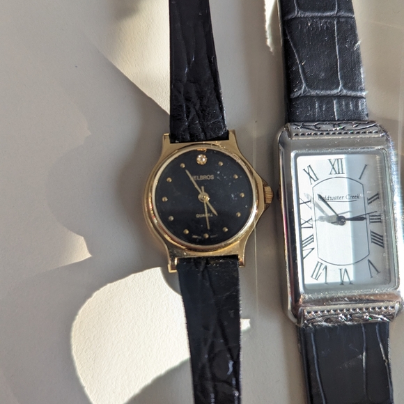 Lot of 3 Leather Watches Coldwater Creek, Helbros, Alfred Sung - Picture 3 of 11